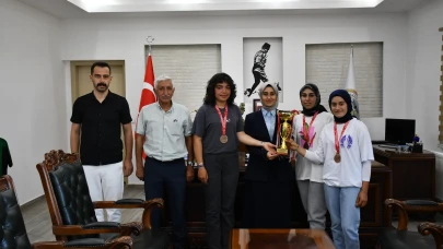 GÜMÜŞYAY Geleneksel Türk Okçuluğu Takımı Türkiye Üçüncüsü Oldu