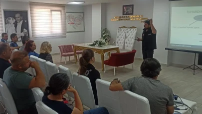 AFAD’dan Gümüşhacıköy Belediyesi Personeline Deprem ve Tahliye Tatbikatı Eğitimi