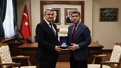 Amasya Valisi Önder Bakan’a Anlamlı Ziyaretler
