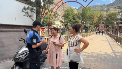 Amasya’da Polis Ekiplerinden Dolandırıcılık Bilgilendirmesi