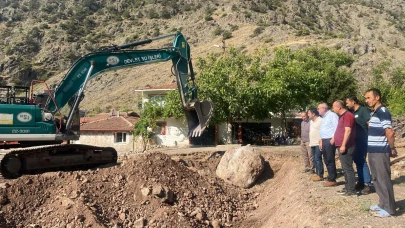 Ziyaret Beldesi’nde Saraycık Mahallesi’ne Halı Saha Müjdesi
