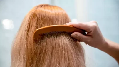 Saçlara Doğal Dokunuş: Bakır Tarak Trend Oluyor