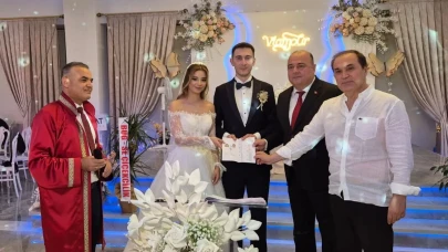 Cansu ve Arman’dan Ömürlük İmza!