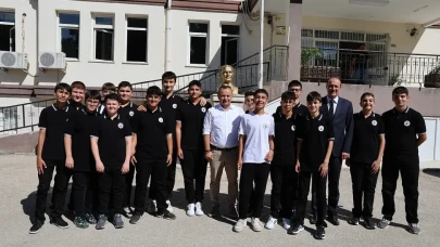 Amasya Belediye Başkanı Sevindi: Gençlerimizin Yanındayız