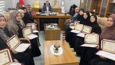 Hafızlık Belgeleri Dualarla Takdim Edildi