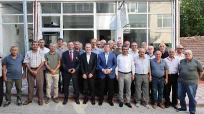 Amasya Valisi Bakan, Suluova’da Şeker Fabrikası Emeklileriyle Buluştu