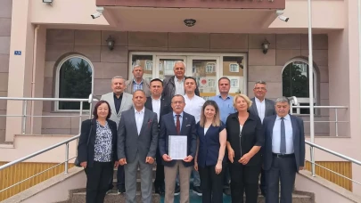 Caba ve Ekibi Mazbatasını Aldı