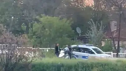 Arkadaşlar Arasında Kavga: Tekme ve Yumruklar Kamerada