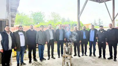 AK Parti Heyeti ve Vatandaşlar Aynı Sofrada Buluştu