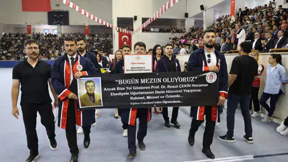 Amasya Üniversitesi’nde Mezuniyet Gözyaşlarıyla Başladı