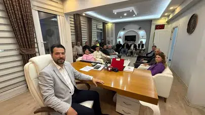 AK Parti Merzifon Teşkilatı Haftalık Toplantıda Bir Araya Geldi
