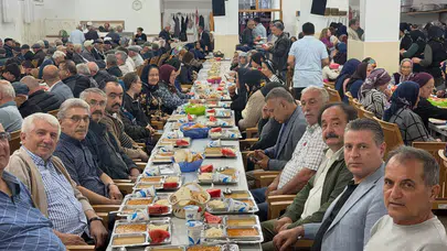 Karagöz Muharrem Lokmasında Vatandaşlarla Buluştu