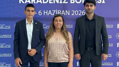 Amasyalı Gençlerden Şiir Yarışmasında Büyük Gurur