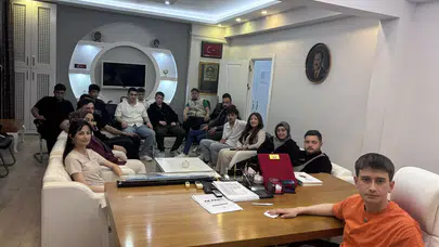 AK Parti Merzifon Gençlik Kolları Haftalık Toplantısını Gerçekleştirdi