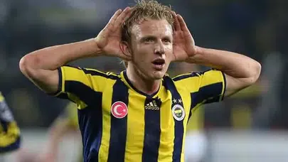Kadıköy Efsanesi Geri Döndü! Dirk Kuyt, İsmail Kartal’ın Ekibine Katıldı