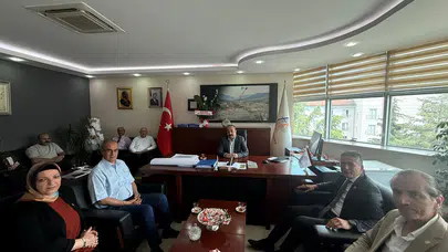 MHP Amasya Yönetiminden Kurumlara Yakın Temas