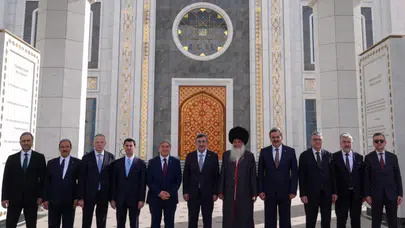 Vekil İpek Türkmenistan’da Tarihi Ziyarette