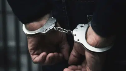Alkollü Emekli Polis Tutuklandı, Kurye Hayatını Kaybetti