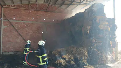 Sarıköy’de Saman Deposu Alevlere Teslim Oldu