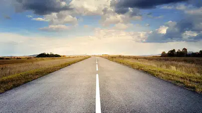 Rüyada Uzun Bir Yol Görmek Ne Anlama Gelir? İşte En Çok Merak Edilen Yorumu