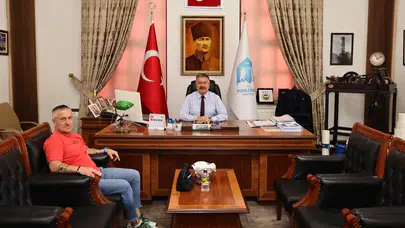 Başkan Kargı Makamında Konuklarını Ağırladı