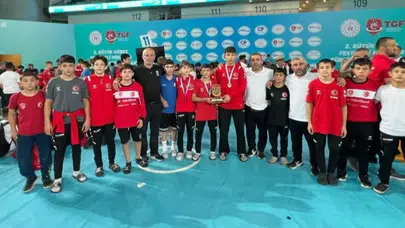 Amasyalı Minikler Türkiye'yi Salladı!