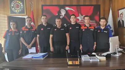 AFAD Amasya’da Özverili Personele Başarı Belgesi