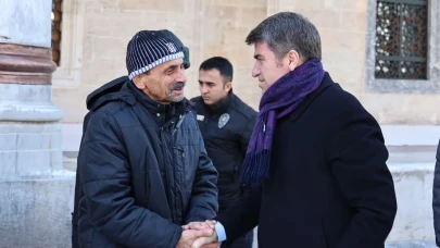 Vali Bakan'dan Sultan Bayezid Camii’nde Gönül Buluşması
