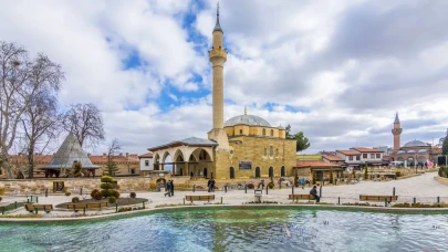 Merzifon’da Turizm Atağı! İlçeye Gelen Ziyaretçi Sayısı Rekor Seviyeye Ulaştı