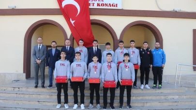 Taşova’dan Spor ve Sanatta Türkiye Başarısı
