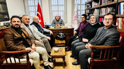 Merzifon Vakfı Kültüre Destekte Sahada