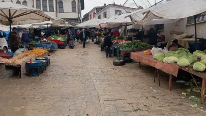 Pazarı Soğuk Hava Vurdu