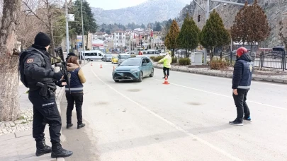 Amasya'da Asayiş, Narkotik ve Trafik Aynı Anda!