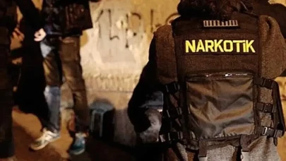 Uyuşturucu ticareti yapan 4 sanığa ağır hapis cezası