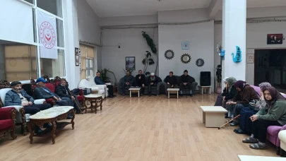Merzifon’da Huzurevinde Manevi Buluşma