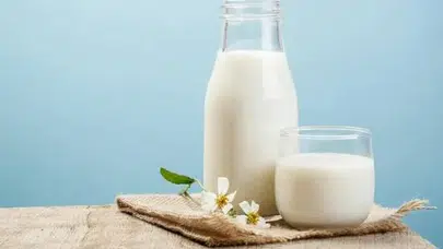 Rüyada Süt Görmek Ne Anlama Gelir? Bereket ve Kısmet Kapıda!