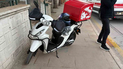Motosiklet ile Otomobil Çarpıştı: 1 Yaralı