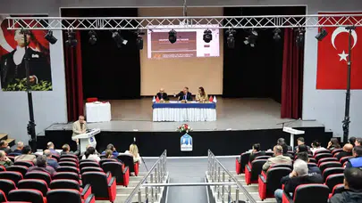 Merzifon Meclisi’nde Soru-Cevap: Başkan Kargı’dan Maaş, Personel, Asfalt ve Su Açıklaması