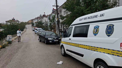 Otomobilinden İndi, Yere Yığıldı: Kurtarılamadı
