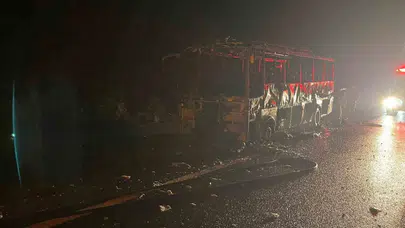 Seyir Halindeki Midibüs Alevlere Teslim Oldu!