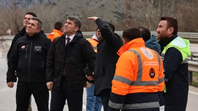 Amasya–Taşova Karayolu’nda Kaya Düşmesi Sonrası İnceleme