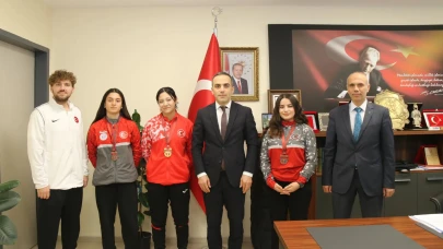 Amasyalı Halterciler Türkiye’yi Salladı!