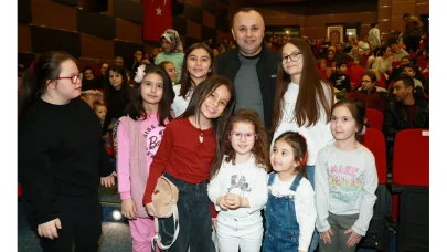 Amasya’da Hacivat ile Karagöz Çocuklarla Buluştu