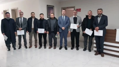 Amasya'da Din Görevlileri Belgelerini Aldı