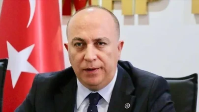 MHP’de Şok İstifa