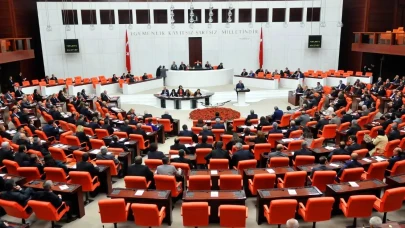 Doğum İzni 24 Haftaya Çıkıyor! Sosyal Medyaya Yaş Sınırı Geliyor