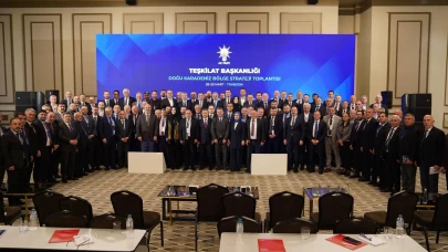 Vekil Çilez Strateji Toplantısında Sahada