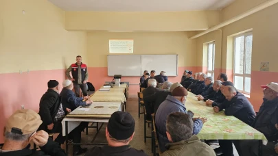 Gümüşhacıköy’de Üreticilere Eğitimi Verildi