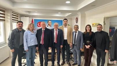 Bayramda Kenetlendiler: CHP’den Net Mesaj
