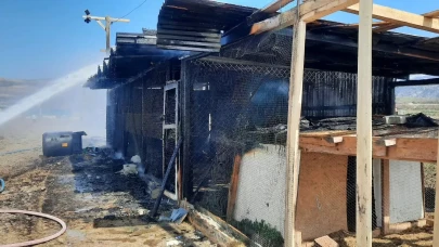 Amasya Suluova’da Besi Alanında Yangın!